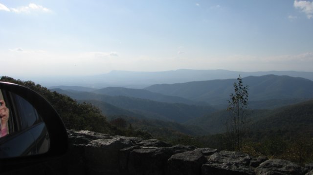 fromskylinedrivelookingatthemassanutten.jpg