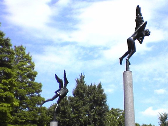 statues