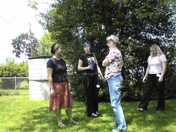 WomenInGarden