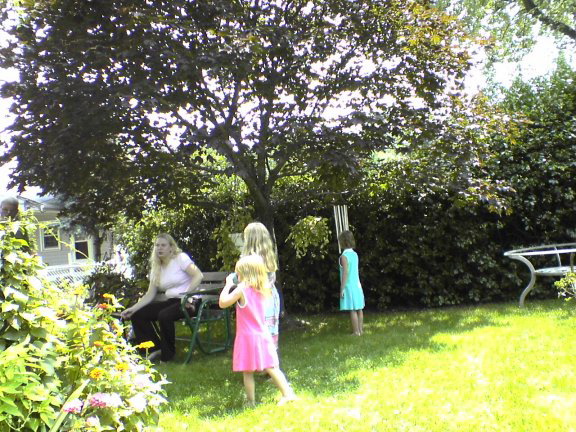 Cec-kids-yard