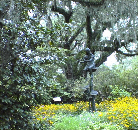BrookfieldGardens21-statue